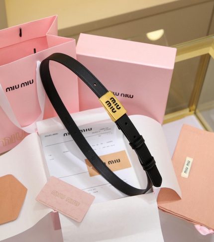 miu - black